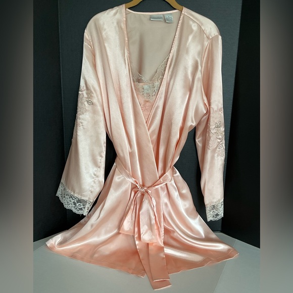 Madison Studio Satin Chemise and Robe Set in Soft Peach - Picture 9 of 9